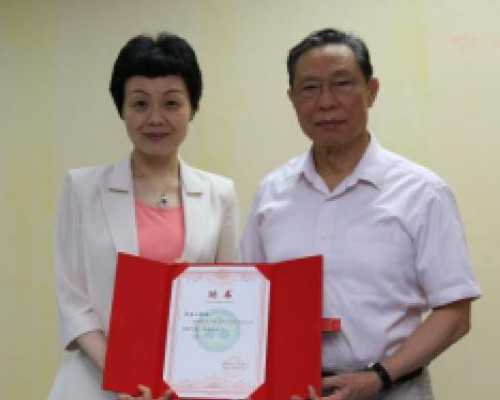 青岛助孕宝宝常见行为解读：语言发展与社交互动