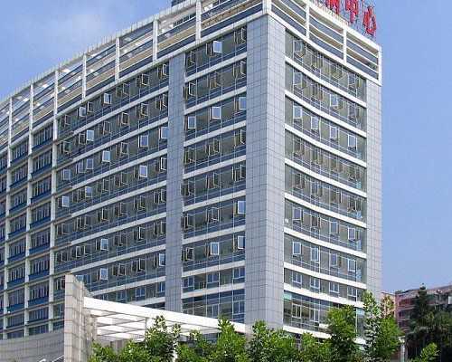 引导两岁宝宝独立入睡的策略